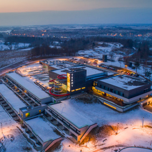 2018-03-03 aerofotografia basen europa lidzbark lotnicze luminacja mazurskie mazury noc oswietlenie plywalnia poland rekreacja termy warmia warminski warminskie warminsko wieczor woj. warm-maz wojciech wojcik www.fotowojcik.pl z lotu ptaka zima  201803038